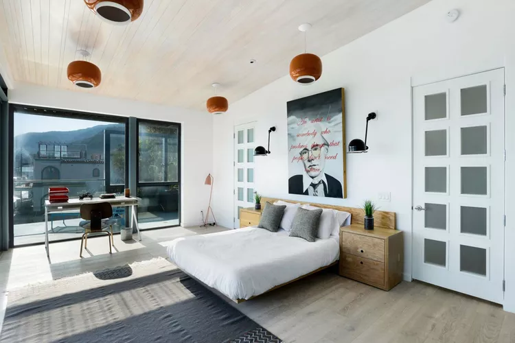 how choose storage for an apartment bedroom
